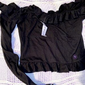 New PacSun Crop Top Shirt Ruffle Off Shoulder Black Thin Comfy Stretch Summer